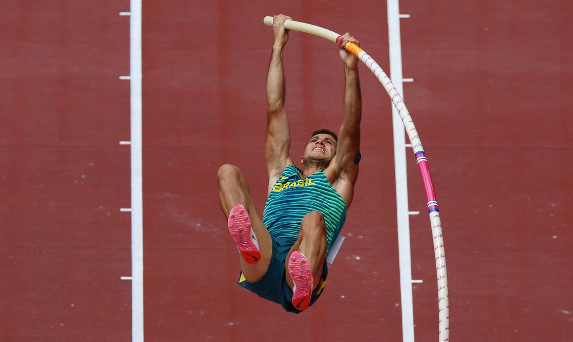 Tóquio: Thiago Braz garante vaga na final do salto com vara