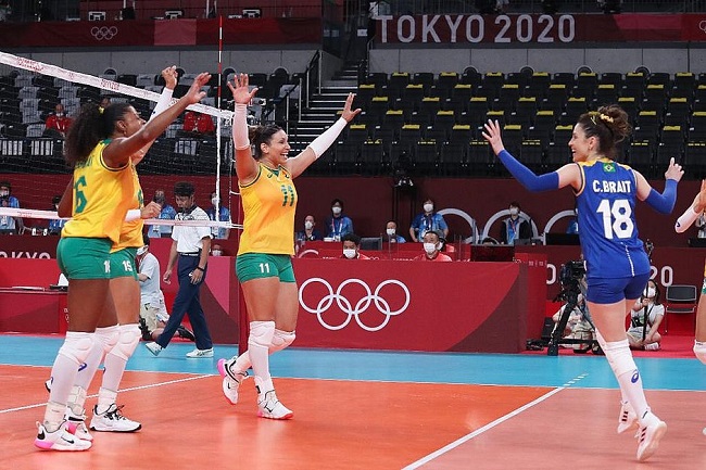 Tóquio: Seleção feminina de vôlei estreia com vitória sobre a Coreia do Sul