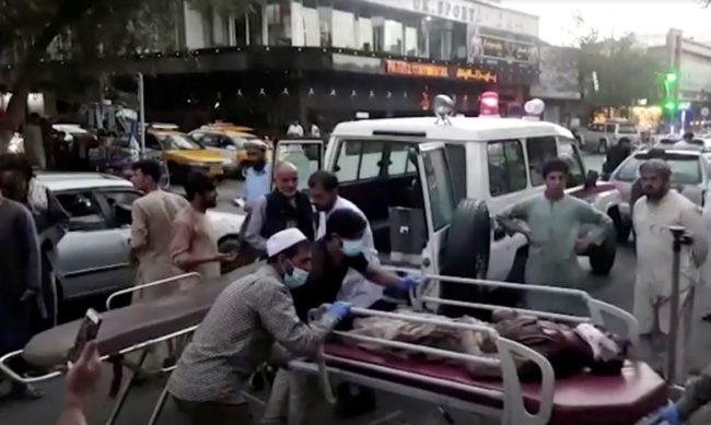 Homens-bomba matam mais de 90 pessoas no Afeganistão