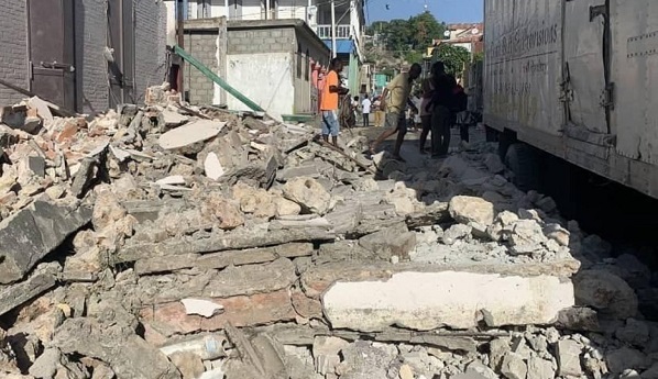 Haiti tem cerca de 1,3 mil mortos após terremoto