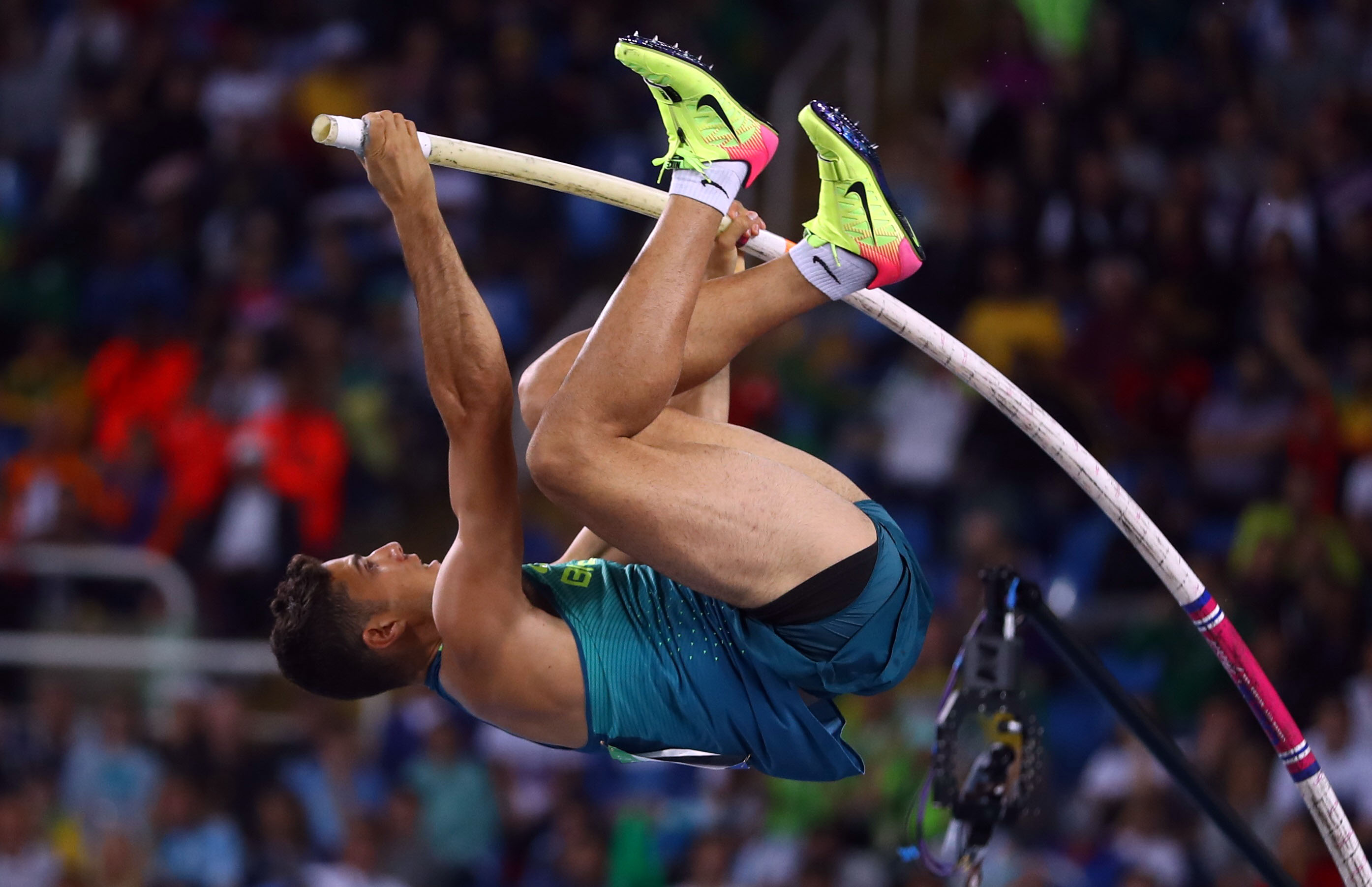 Thiago Braz conquista medalha de bronze no salto com vara