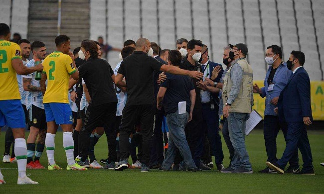 Fifa decide que jogo entre Brasil e Argentina cancelado por problemas com a Anvisa terá que acontecer