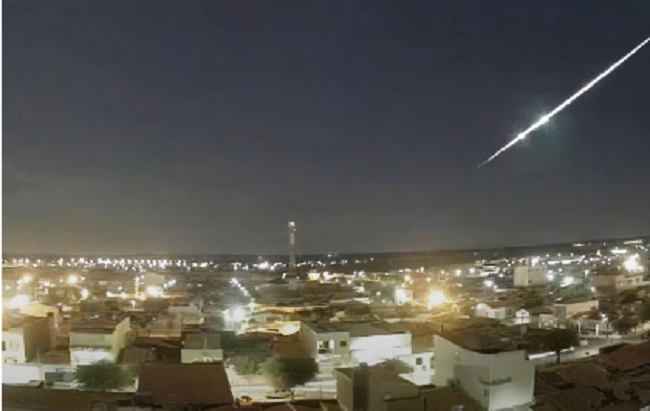 Sete cidades baianas registram passagem de meteoro