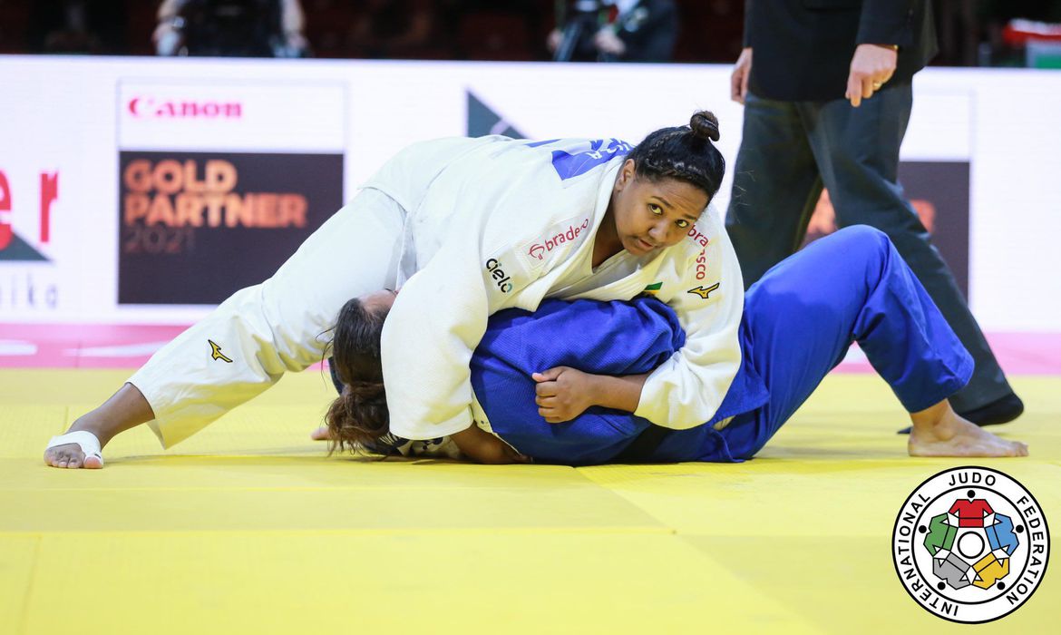 Beatriz Souza conquista o ouro no Grand Slam de Judô em Abu Dhabi