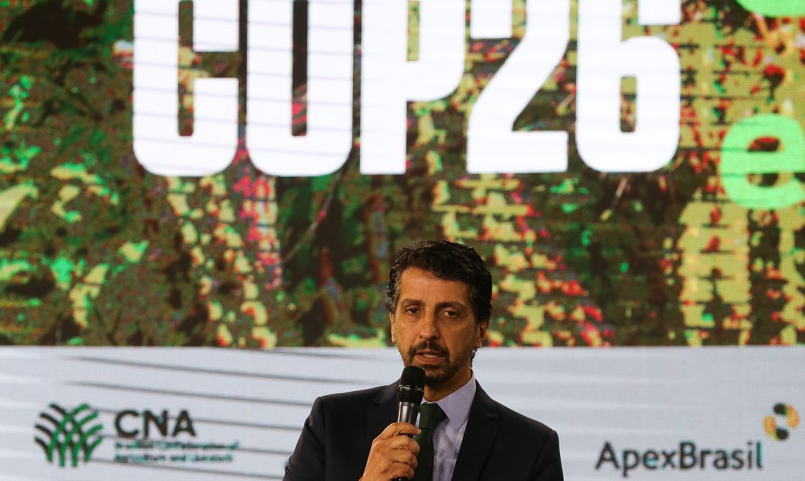 COP26: Ministro do Meio Ambiente promete reduzir emissões do Brasil pela metade