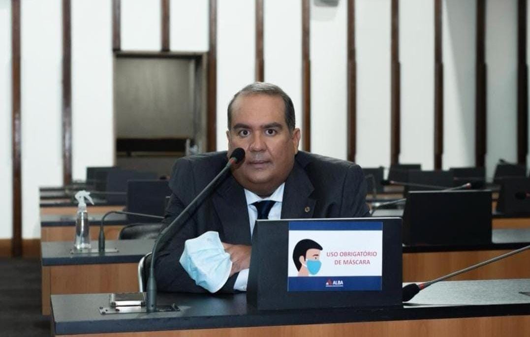 Sandro Régis é eleito por jornalistas deputado destaque de 2021 na ALBA
