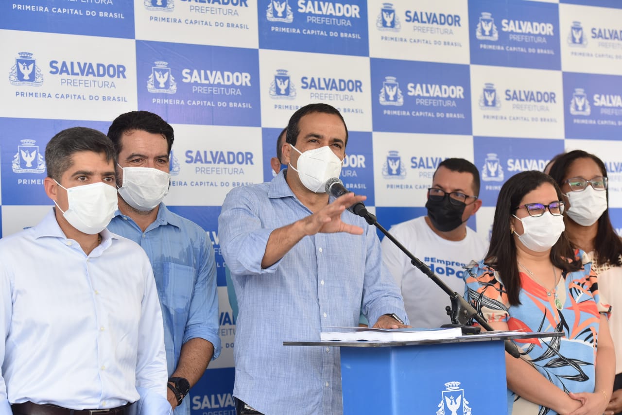 Bruno Reis entrega USF e contenção de encosta no bairro de São Marcos