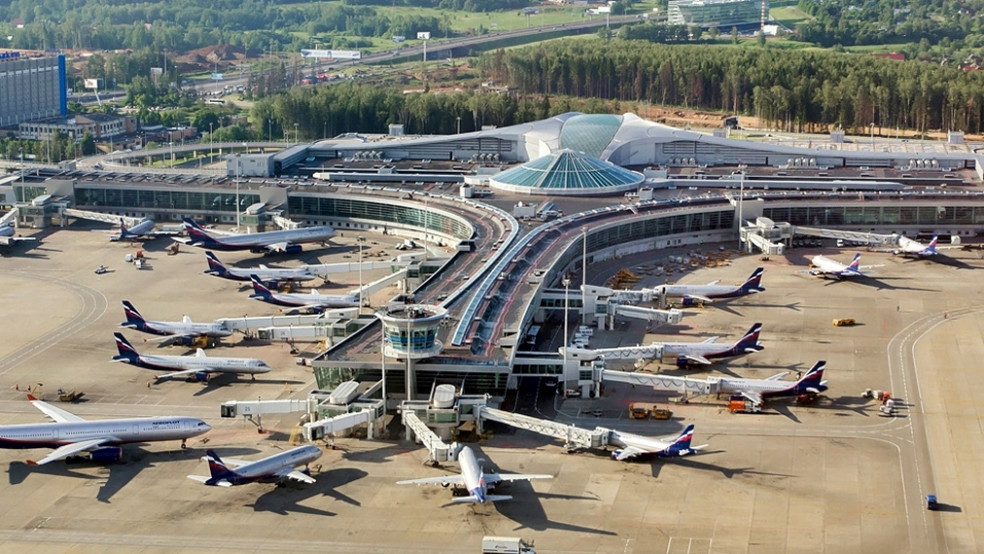 Rússia fecha espaço aéreo para voos de 36 países
