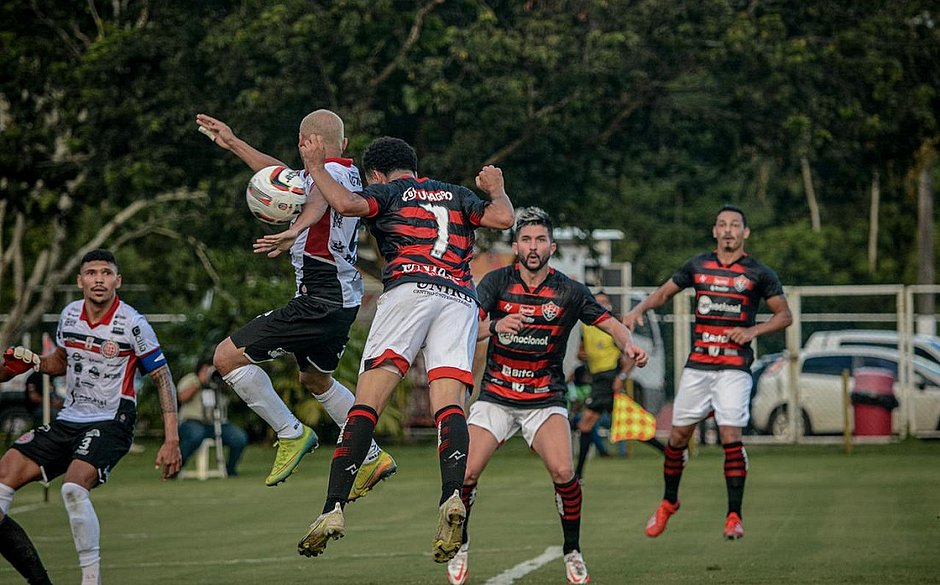 Vitória e Carcará ficam no 0 a 0 pelo Campeonato Baiano