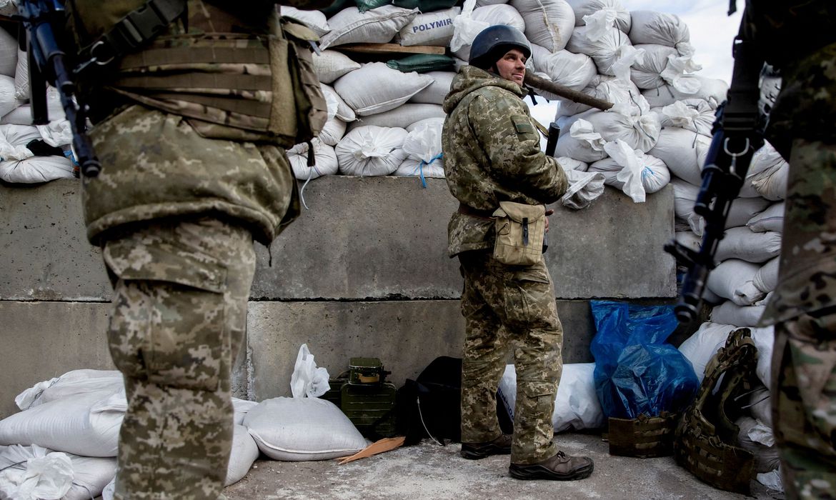Comandante russo admite que situação é “tensa” na Ucrânia
