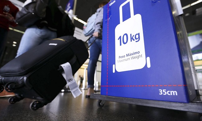 Deputados aprovam retorno da gratuidade em bagagens até 23kg em voos nacionais
