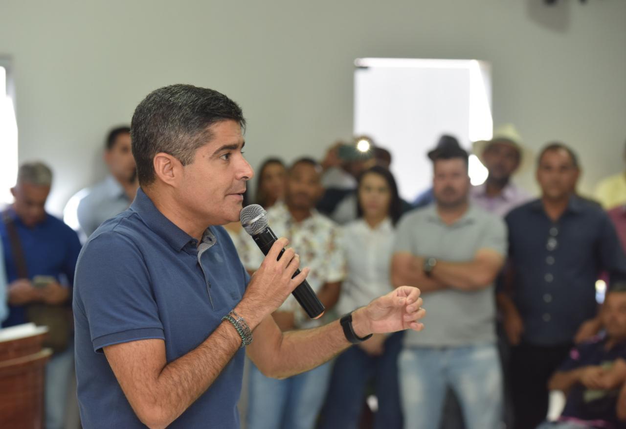 ACM Neto acusa governo do PT de perseguir e ameaçar prefeitos