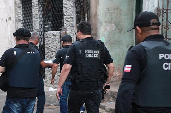 Draco prende quatro pessoas em operação de combate ao tráfico em Salvador
