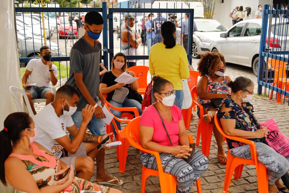 Casos de Covid-19 têm crescimento de 155% em Salvador