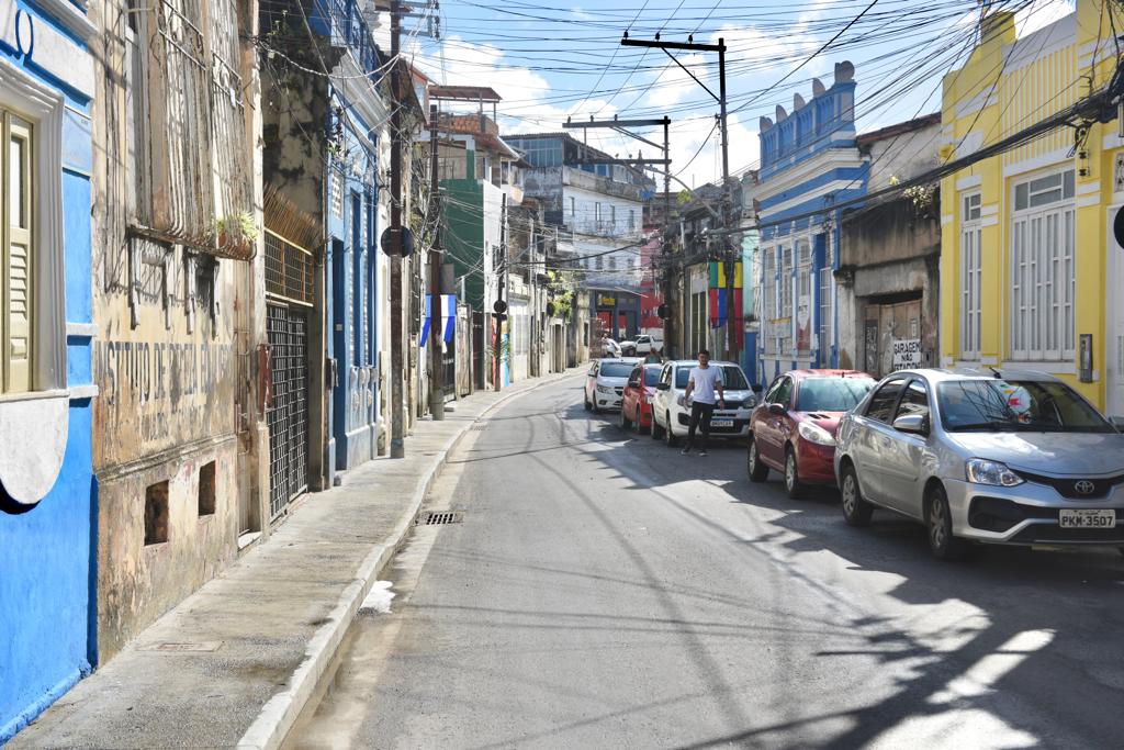 Rua no Santo Antônio Além do Carmo ganha nova pavimentação e drenagem