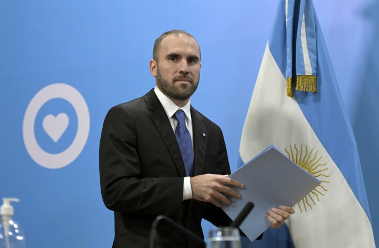 Argentina: Ministro da Economia renuncia em meio a inflação e desabastecimento