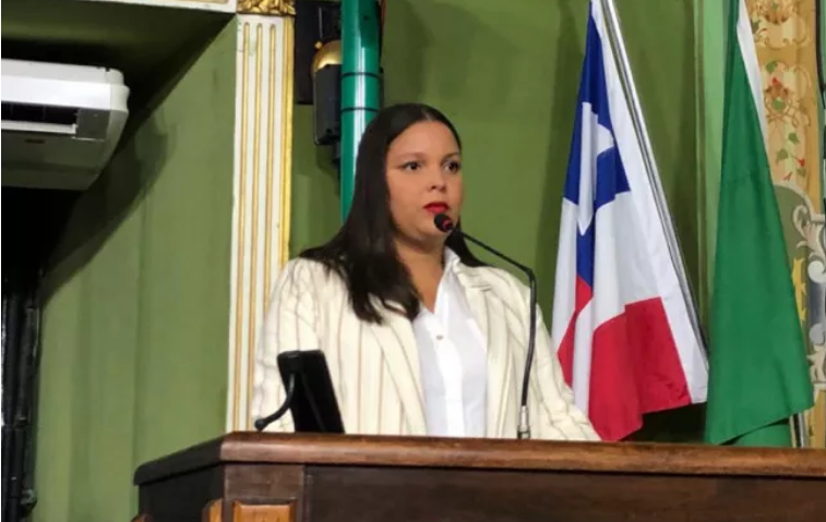Isabela de Sousa assume mandato de vereadora na Câmara de Salvador