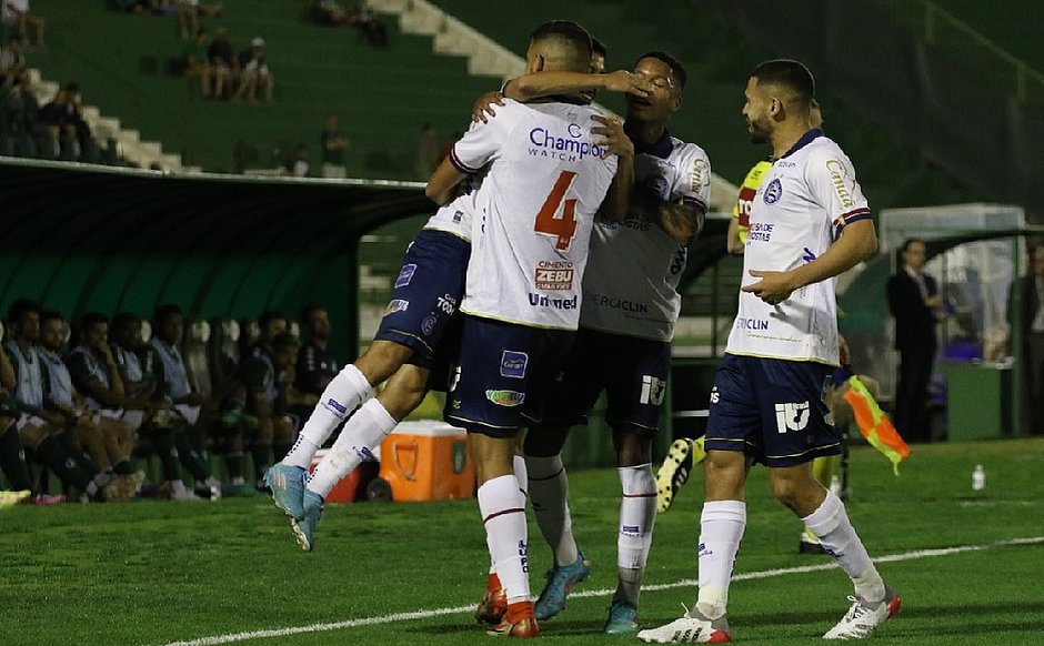 Série B: Fora de casa, Bahia vence o Guarani-SP por 2 a 0; veja os gols
