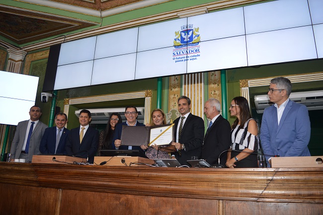 Empresário Jânyo Diniz recebe Título de Cidadão Soteropolitano