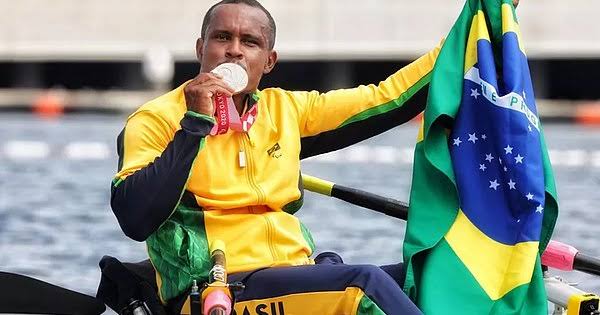 Medalhista paralímpico ameaça deixar a Bahia por falta de estrutura e Tiago Correia cobra promessas não cumpridas