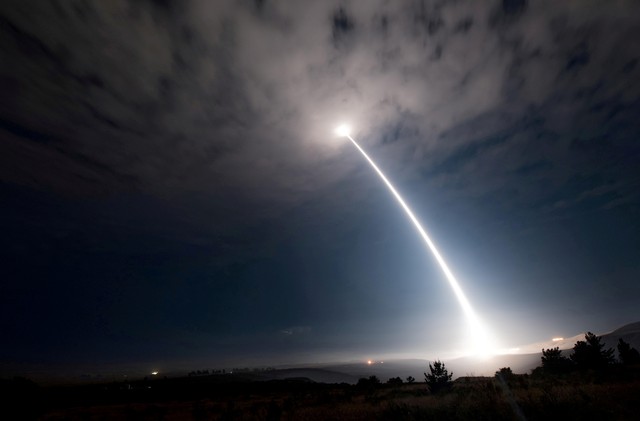 EUA testam míssil balístico intercontinental Minuteman III