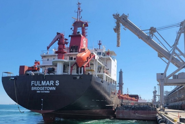 Primeiro navio estrangeiro chega à Ucrânia desde o início da guerra
