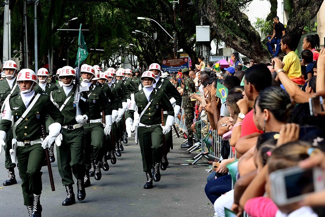 Comemorações ao 7 de Setembro alteram trânsito no Centro de Salvador