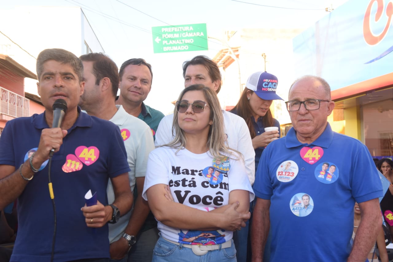 ACM Neto recebe apoio do prefeito Soya Novaes de Maracás
