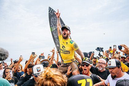 Filipinho vence etapa da Califórnia e conquista o título Mundial de Surfe