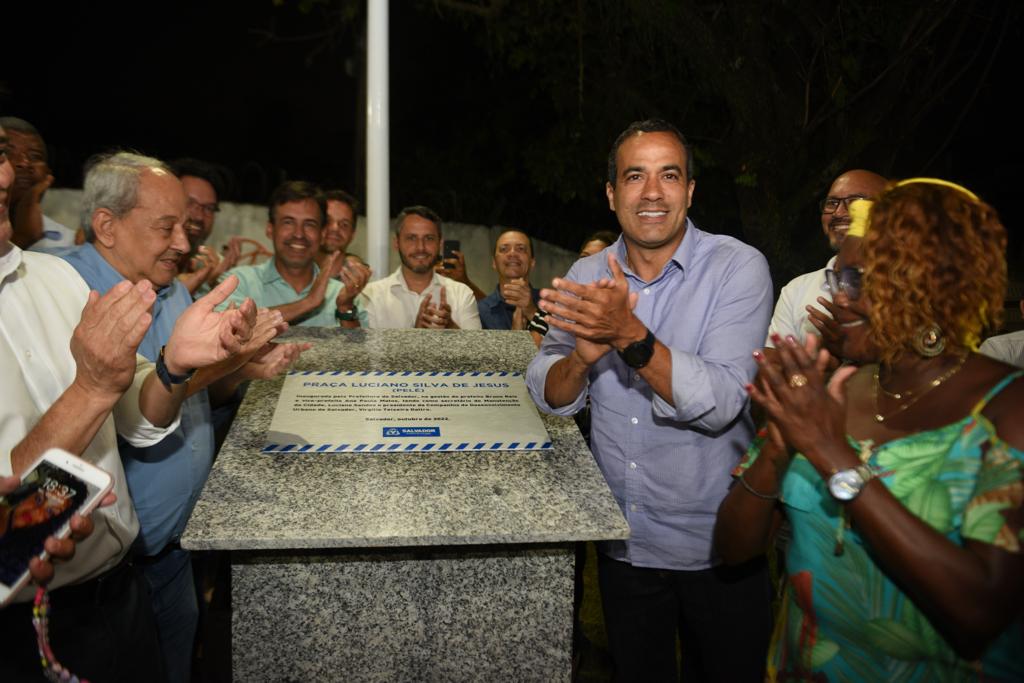 Bruno Reis entrega praça e quadra esportiva em Castelo Branco