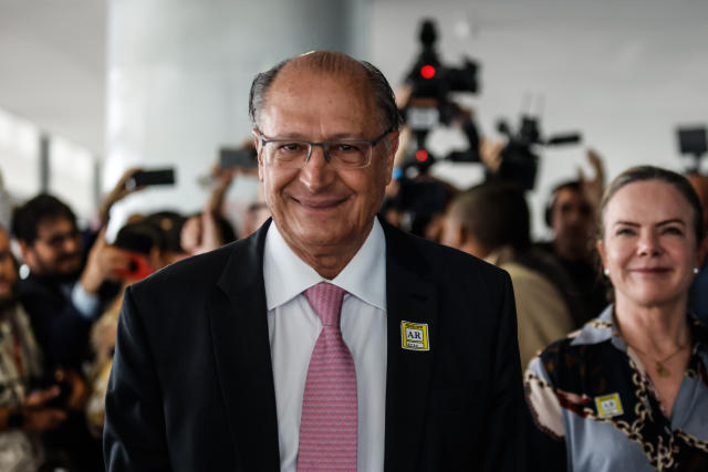 Haddad confirma que Alckmin será ministro do Desenvolvimento do governo Lula