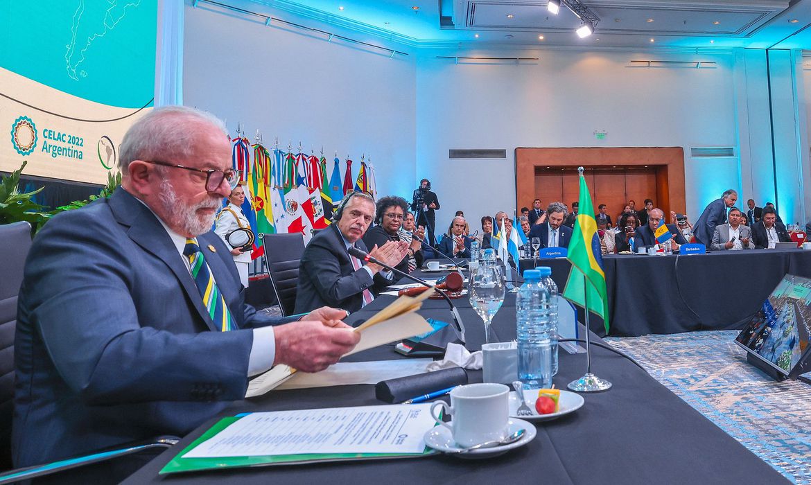 Cúpula da Celac termina com destaque para retorno do Brasil ao bloco