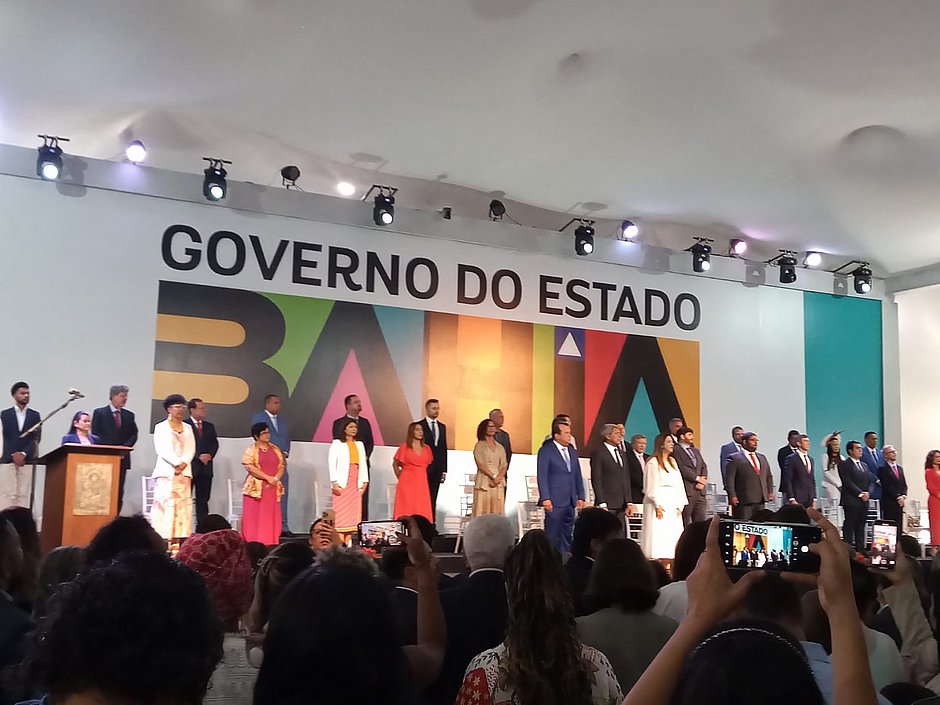 Jerônimo Rodrigues dá posse aos novos secretários do Governo da Bahia