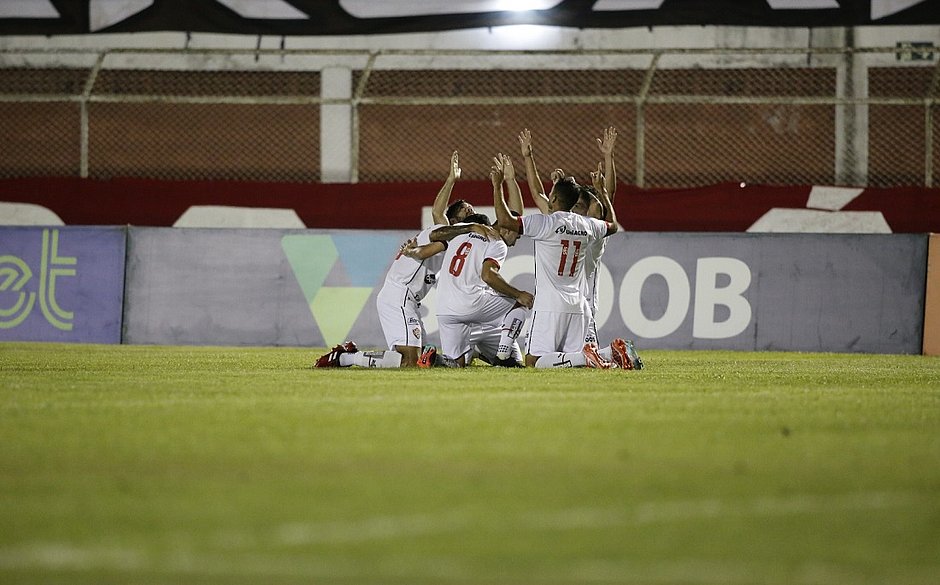 Baianão: Em Alagoinhas, Vitória bate o Atlético por 2 a 1