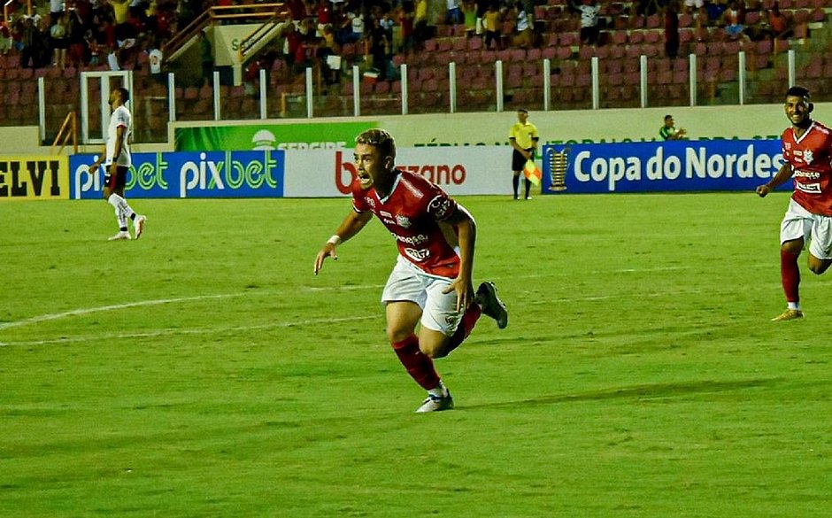 Vitória perde para o Sergipe por 2 a 1 pela Copa do Nordeste