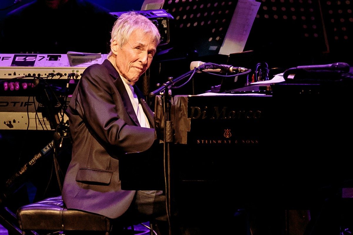 Compositor de grandes sucessos, Burt Bacharach morre aos 94 anos nos EUA