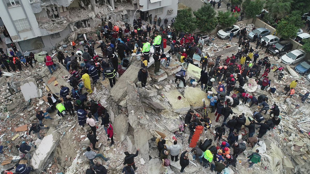Número de mortos em terremoto na Turquia e Síria passa de 11 mil