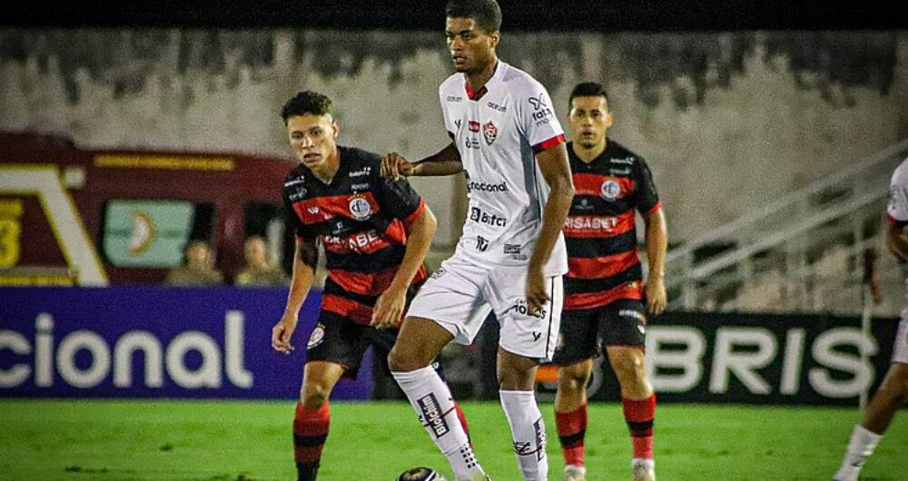 Copa do Nordeste: Fora de casa, Vitória perde do Campinense-PB por 2 a 1