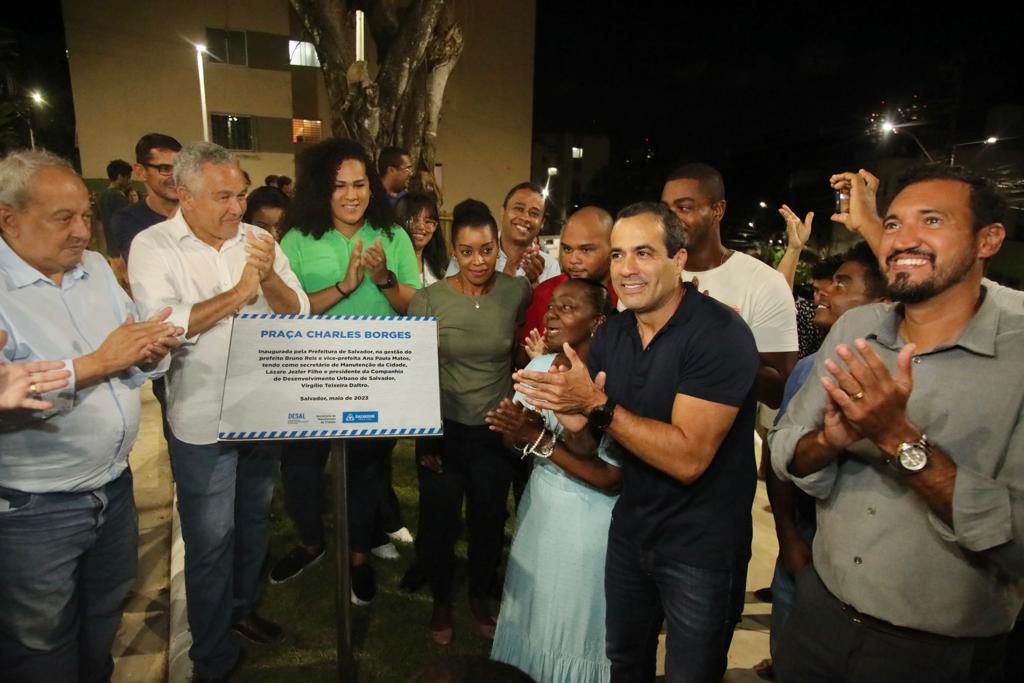 Bruno Reis entrega duas áreas de lazer em Nossa Senhora do Resgate