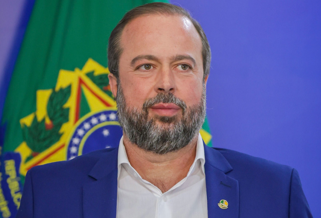 Ministro Alexandre Silveira diz que seu patrimônio veio da vida empresarial