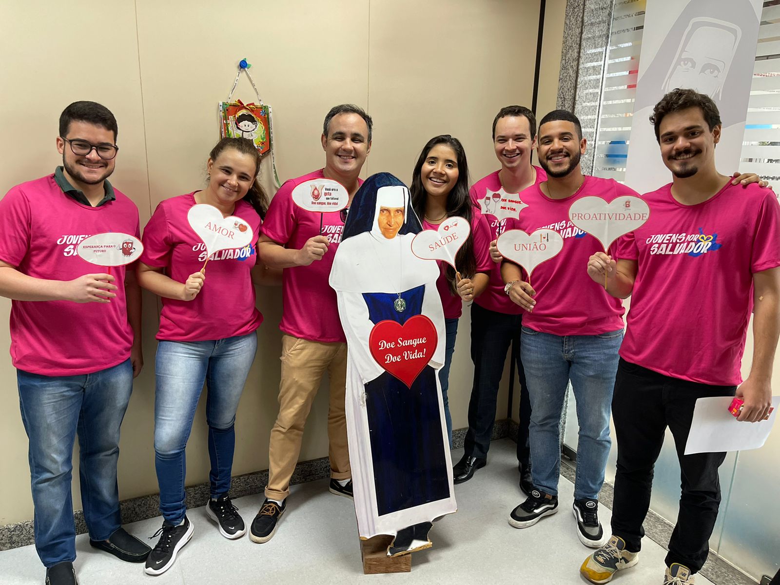 Movimento Jovens Por Salvador realiza a sua primeira ação social no Dia Mundial do Doador de Sangue
