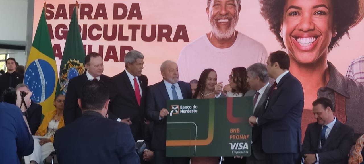 Com Lula, em Brasília, Jerônimo participa do lançamento do Plano Safra da Agricultura Familiar