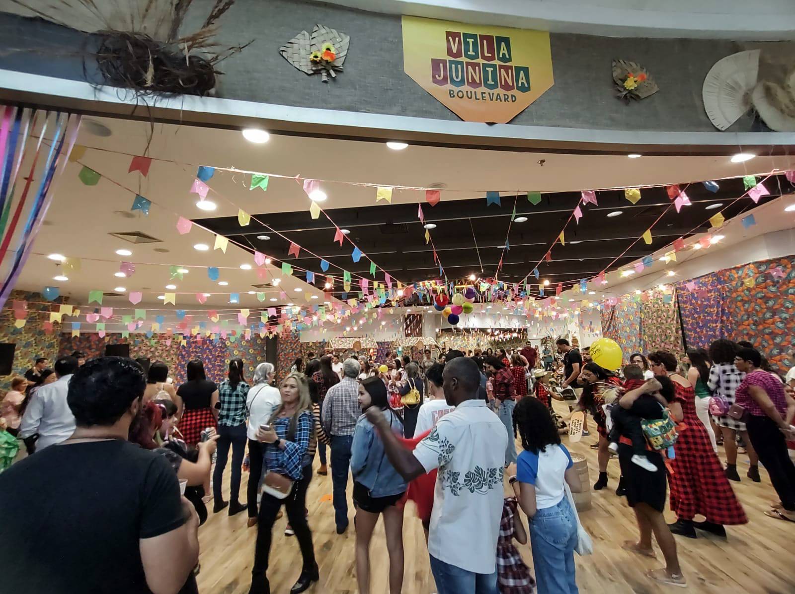 Juci Barcell fará show de encerramento da Vila Junina do Boulevard Shopping Camaçari