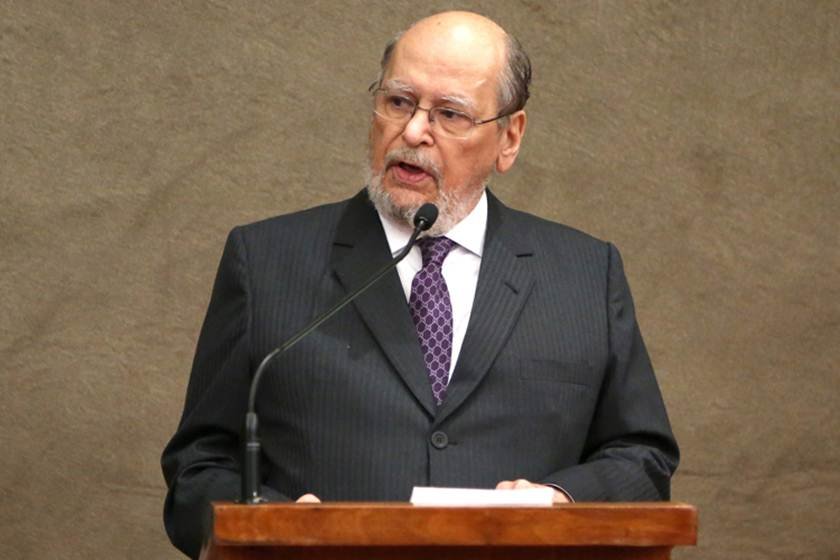 Ex-ministro do STF, Sepúlveda Pertence morre aos 85 anos em Brasília