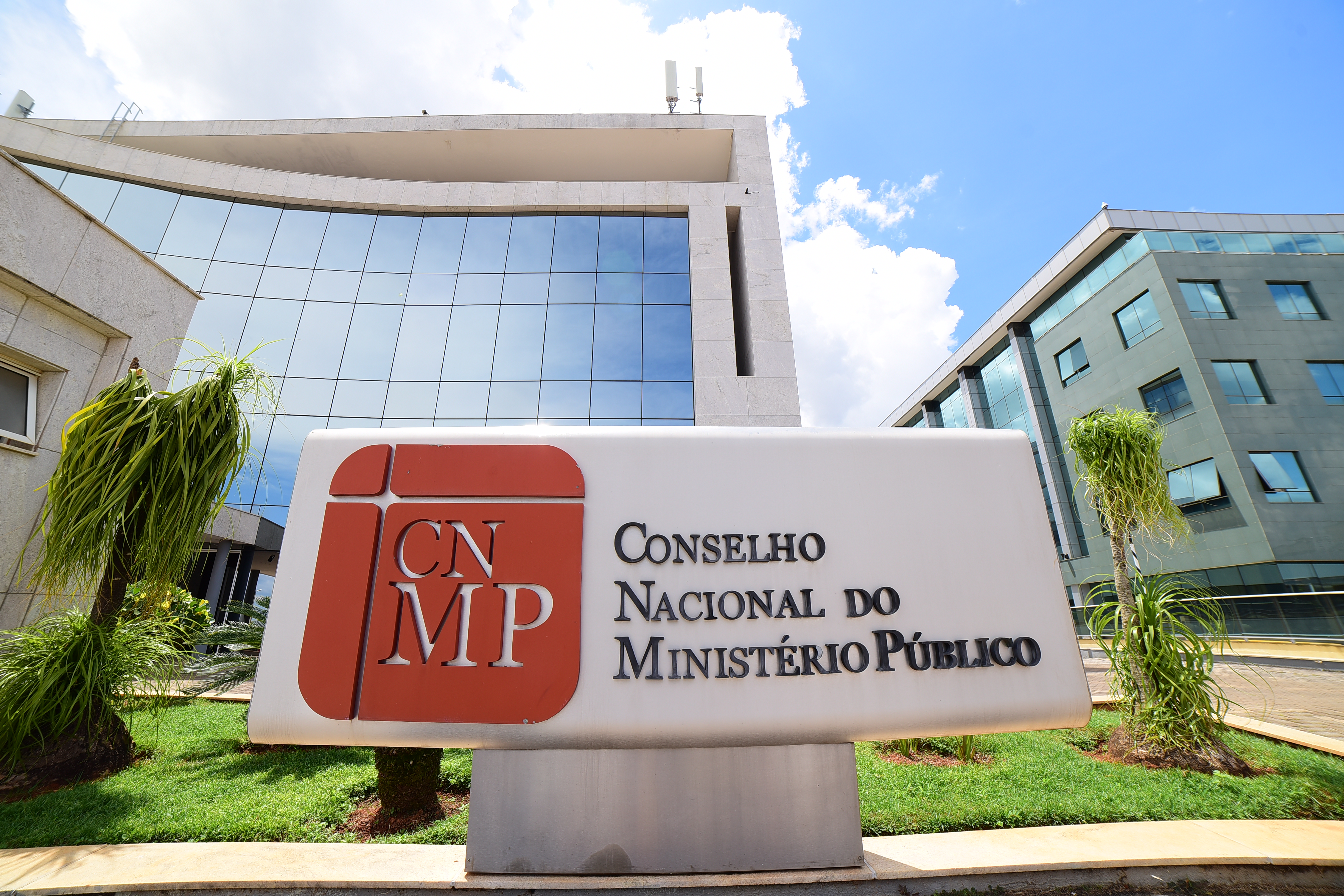 CNMP afasta promotor investigado por corrupção na Bahia