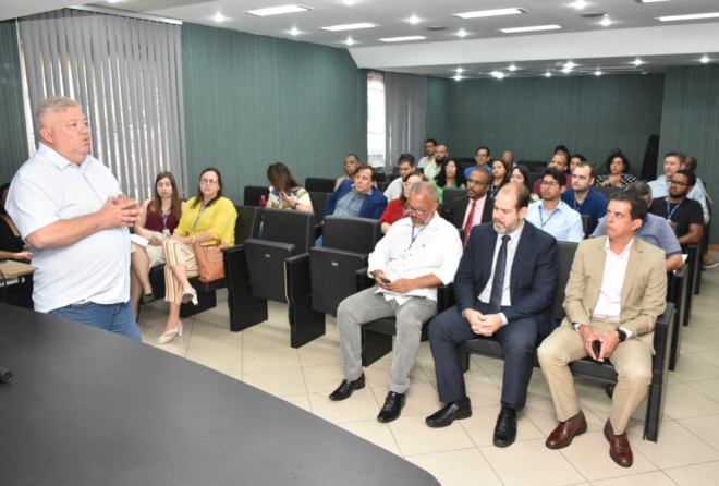 Câmara de Salvador lança Manual de Fiscalização de Contratos