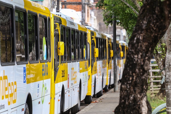Linhas de ônibus de Salvador passarão por adaptações e terão aumento de 36% no número de viagens