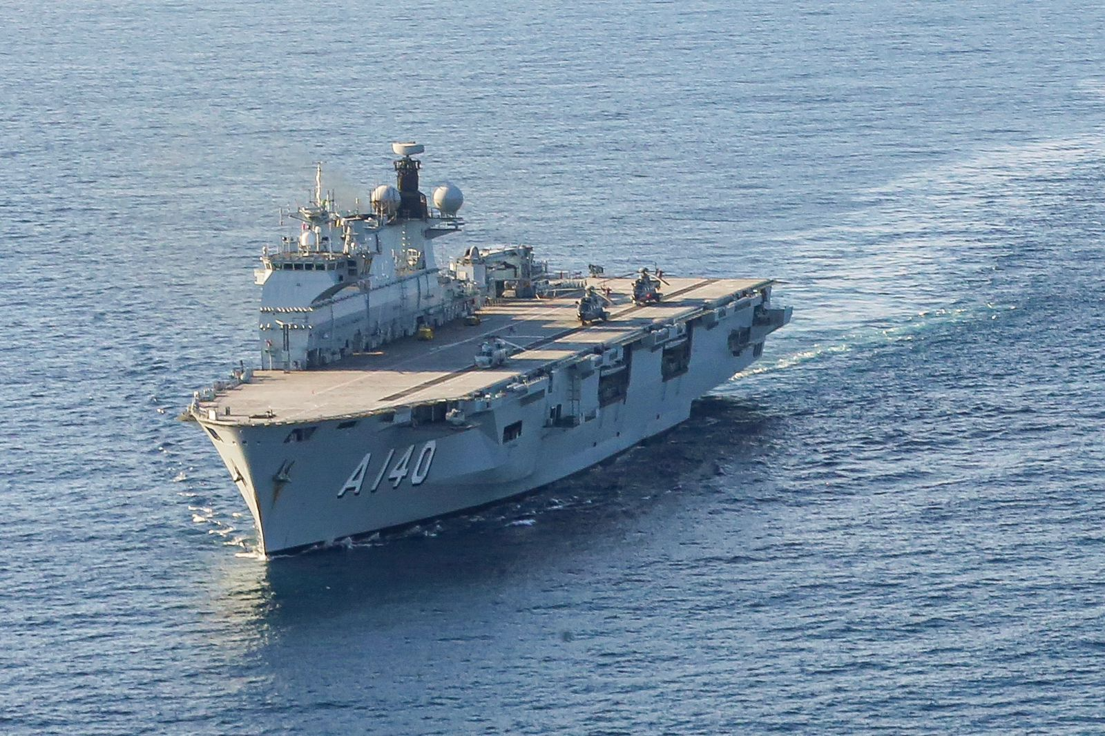 Marinha abre três navios para visitação no Porto de Salvador