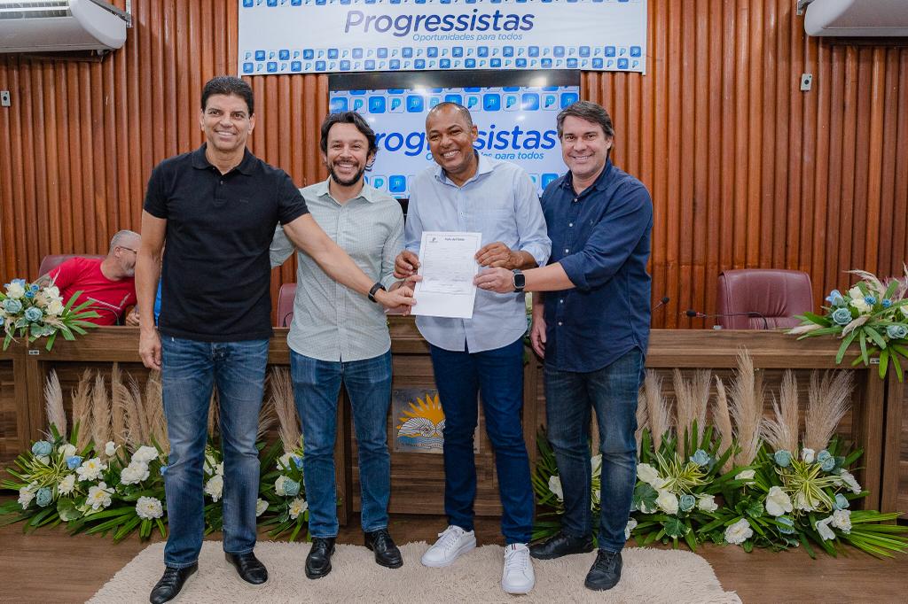 Mário Jr., Cajado e Niltinho destacam “fortalecimento” do PP em Madre de Deus com filiação do ex-prefeito Jailton Jajai