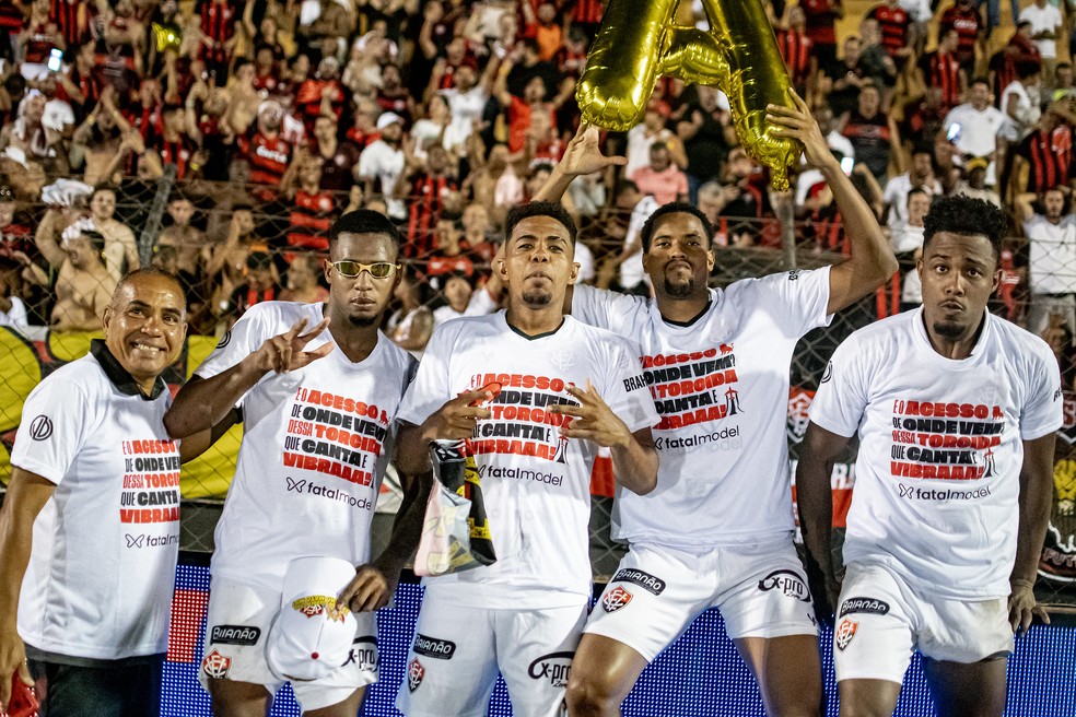 Vitória é campeão da Série B após empate do Guarani com o Criciúma